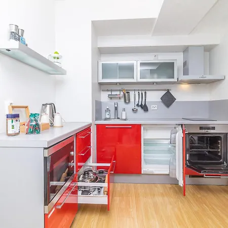 Romantic Getaway With Equipped Kitchen 公寓 塔林
